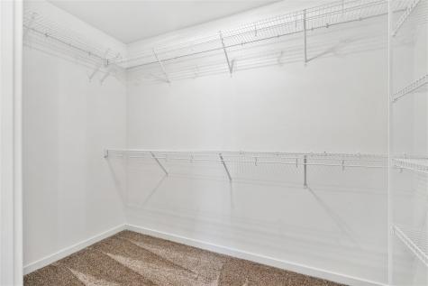 642 Maclan Court Iowa City IA 52246