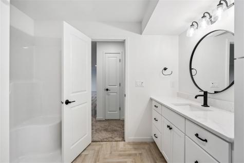 642 Maclan Court Iowa City IA 52246