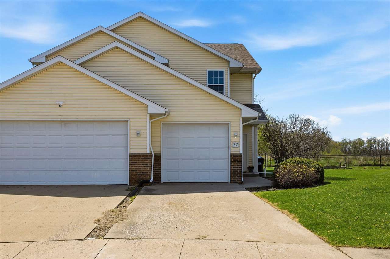 77 Thistle Court Iowa City IA 52240
