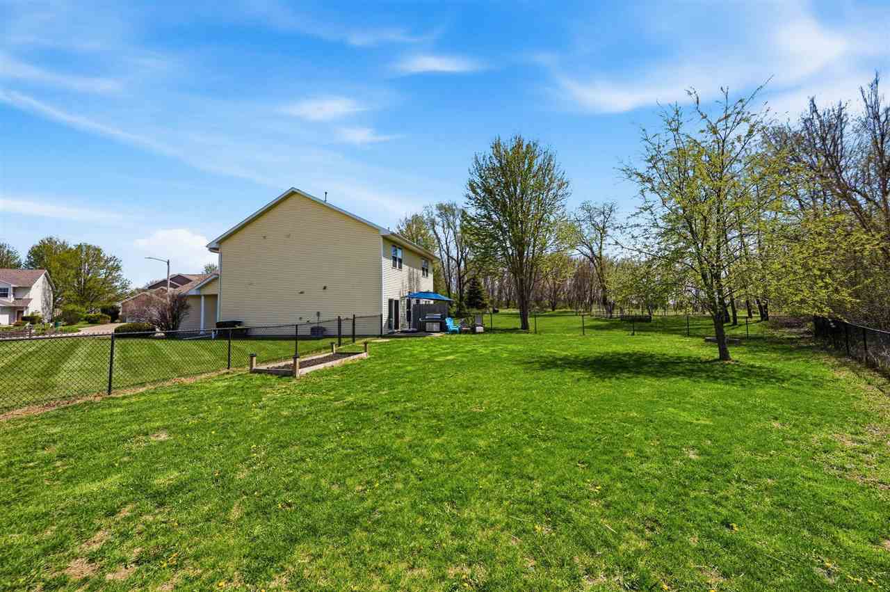 77 Thistle Court Iowa City IA 52240