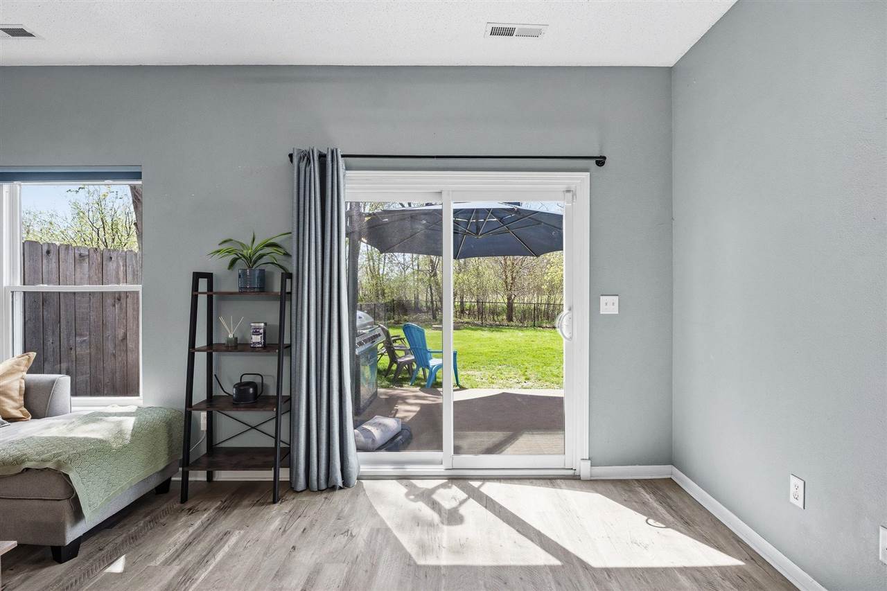 77 Thistle Court Iowa City IA 52240