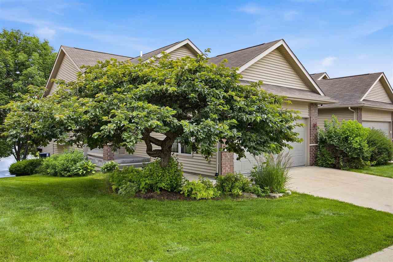 118 Broadmoor Lane Iowa City IA 52245