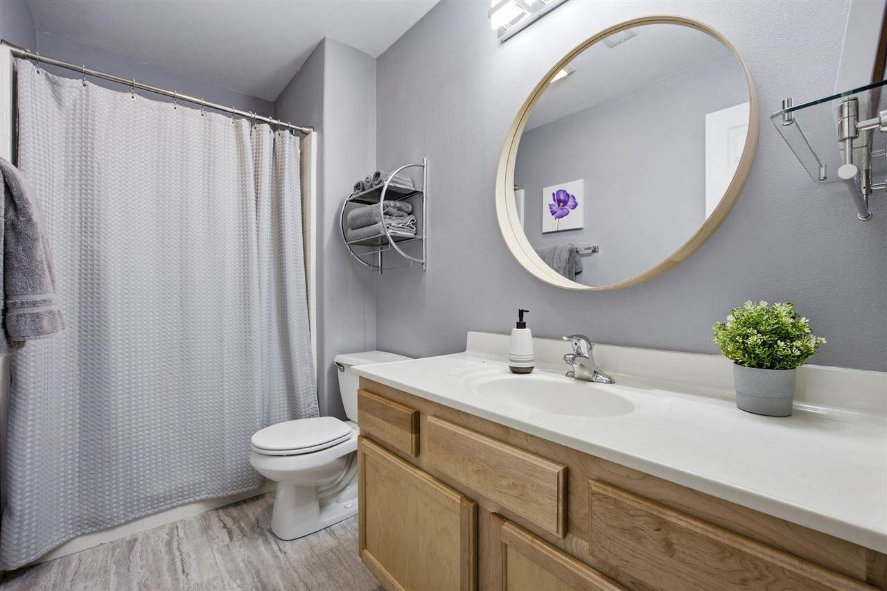 118 Broadmoor Lane Iowa City IA 52245