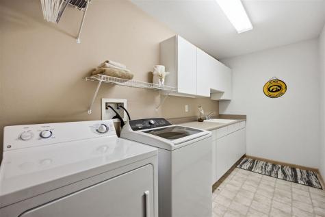 118 Broadmoor Lane Iowa City IA 52245