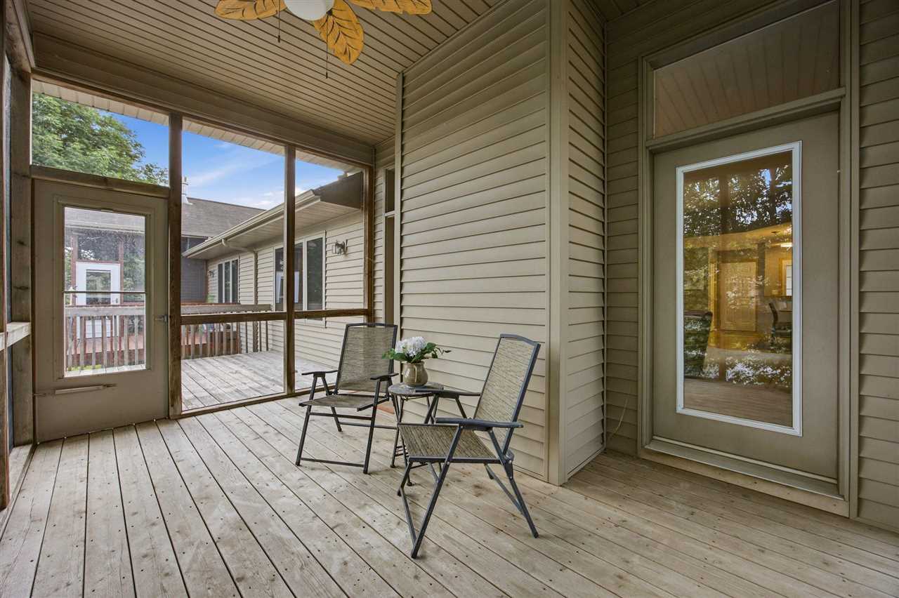 118 Broadmoor Lane Iowa City IA 52245