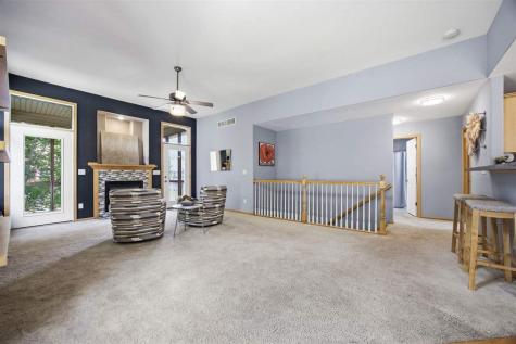 118 Broadmoor Lane Iowa City IA 52245
