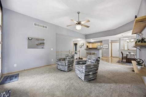 118 Broadmoor Lane Iowa City IA 52245
