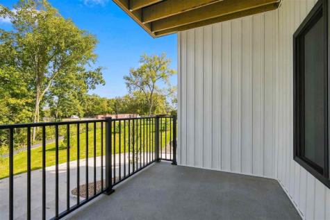 4428 Deer Creek Road Iowa City IA 52246