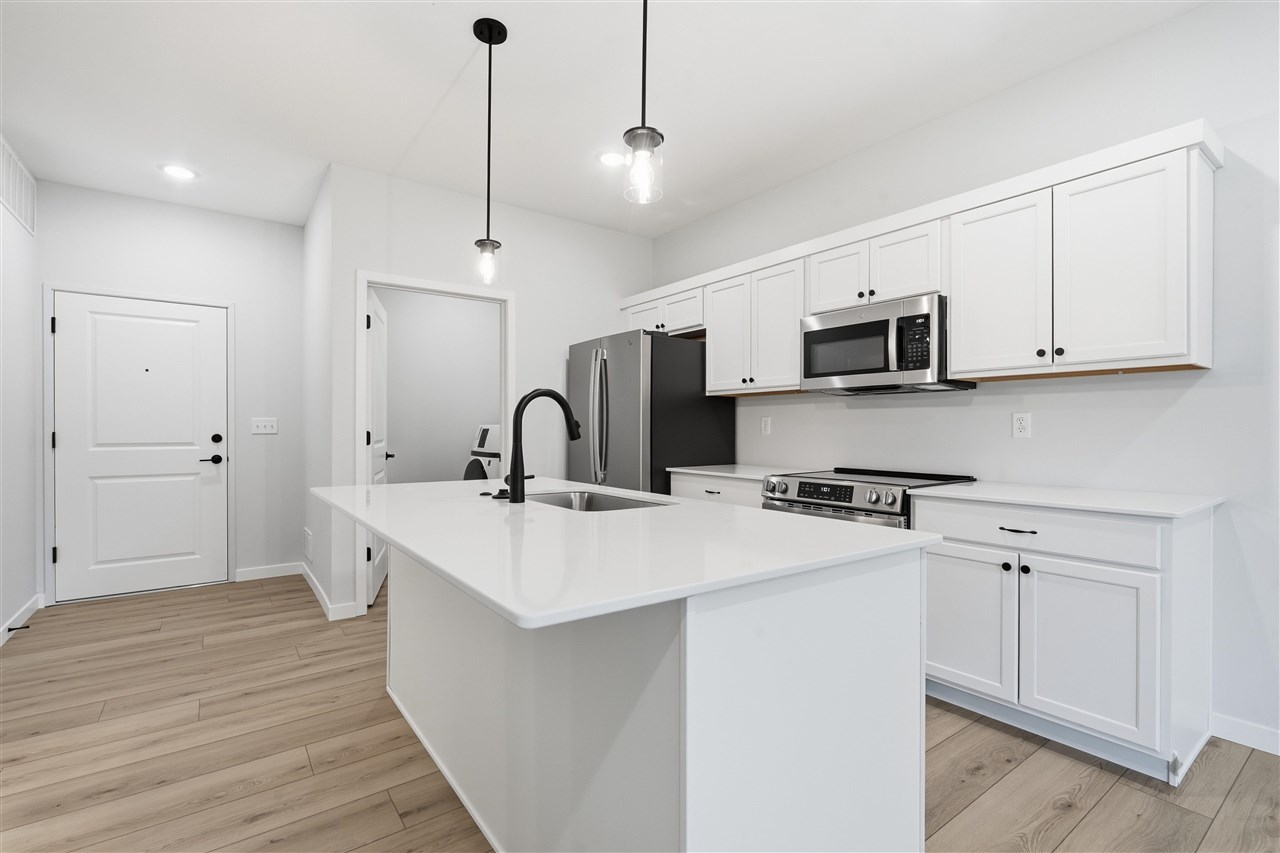 4428 Deer Creek Road Iowa City IA 52246