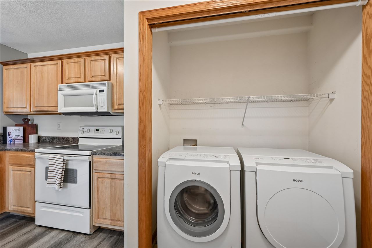 3740 SW 37th Avenue Cedar Rapids IA 52404
