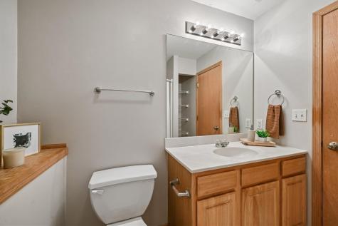 3740 SW 37th Avenue Cedar Rapids IA 52404