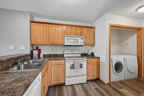 3740 SW 37th Avenue Cedar Rapids IA 52404