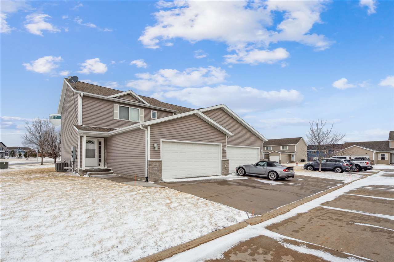 191 Alydar Drive North Liberty IA 52317
