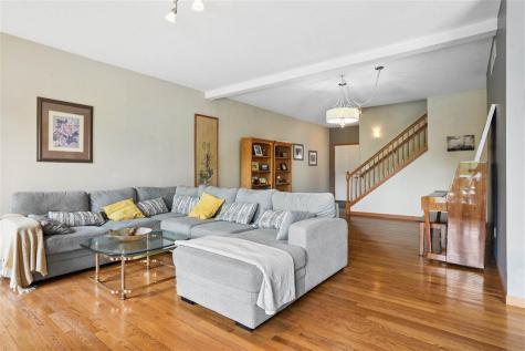 1342 Oxford Place Iowa City IA 52240
