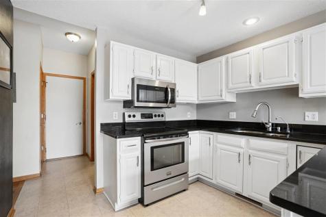 1342 Oxford Place Iowa City IA 52240