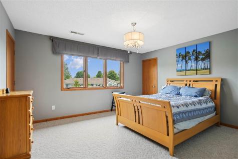 1342 Oxford Place Iowa City IA 52240