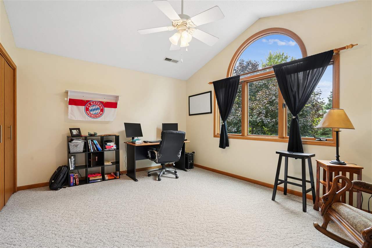 1342 Oxford Place Iowa City IA 52240