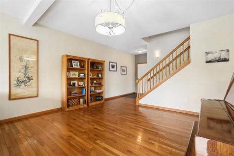 1342 Oxford Place Iowa City IA 52240