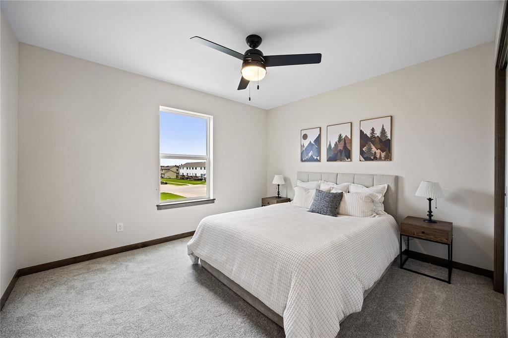160 Bethany Loop SW Cedar Rapids IA 52404
