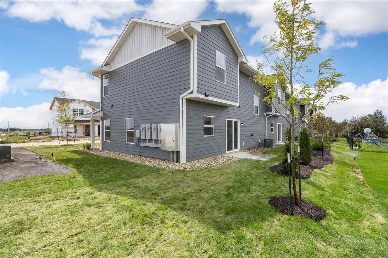 160 Bethany Loop SW Cedar Rapids IA 52404