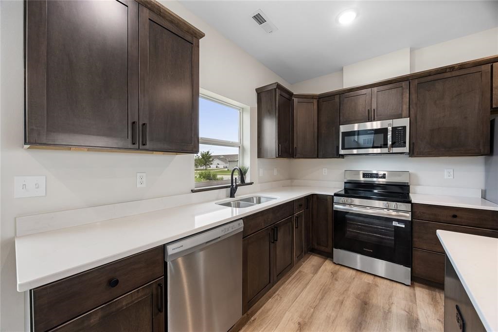 160 Bethany Loop SW Cedar Rapids IA 52404