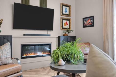 3418 Stoneview Circle SW Cedar Rapids IA 52404