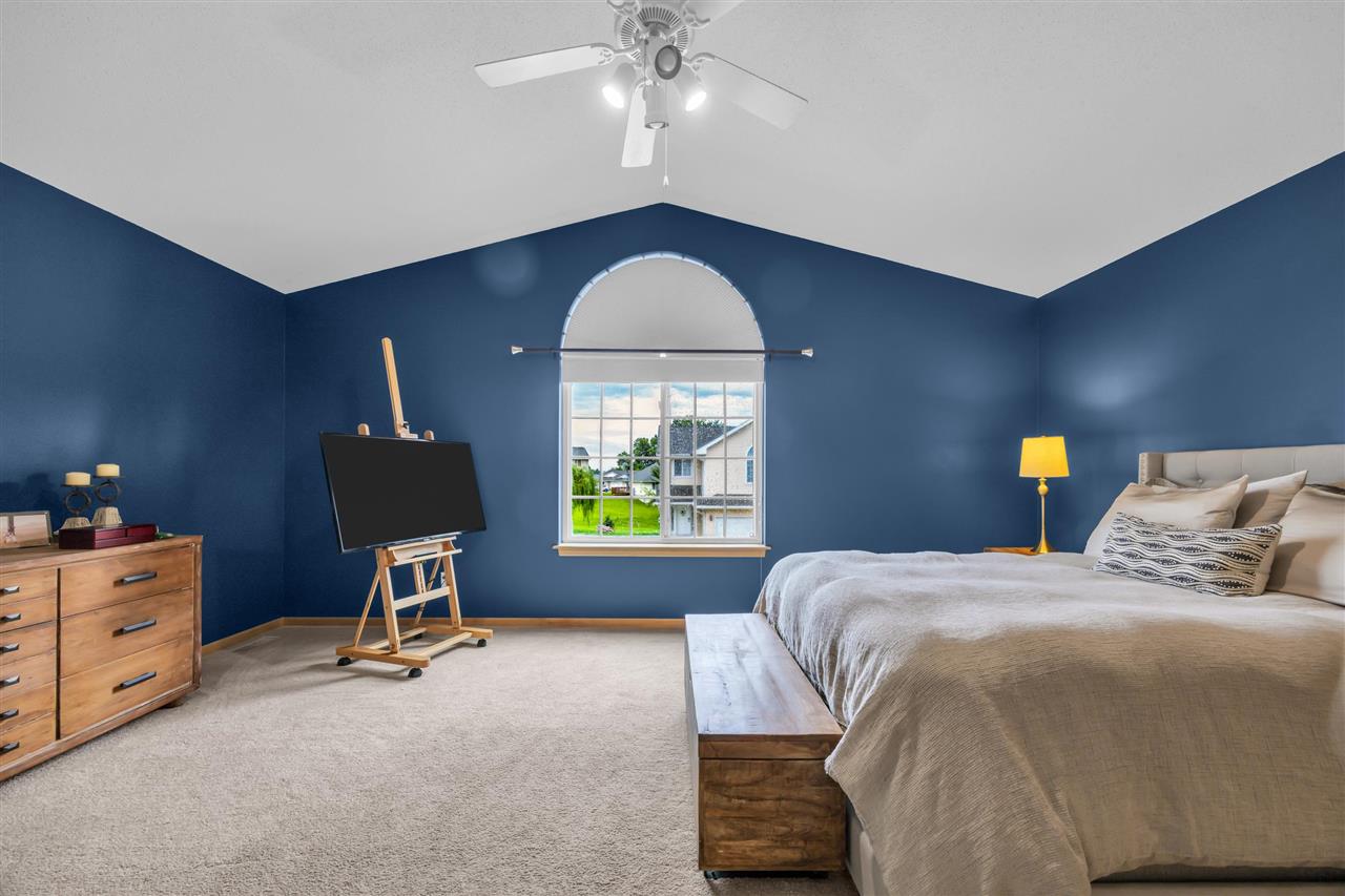 3418 Stoneview Circle SW Cedar Rapids IA 52404