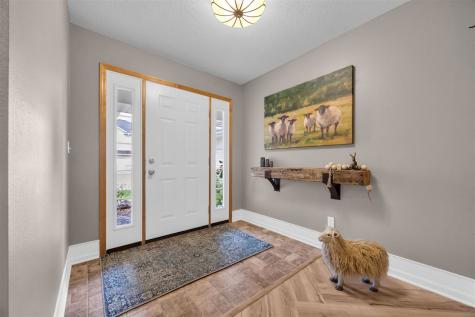 3418 Stoneview Circle SW Cedar Rapids IA 52404