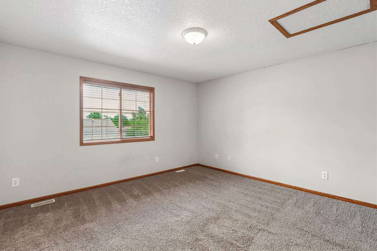 427 W Zeller Street North Liberty IA 51357