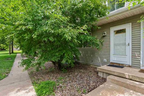 427 W Zeller Street North Liberty IA 51357