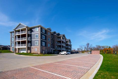 2877 Spring Rose Circle #106 Coralville IA 52241
