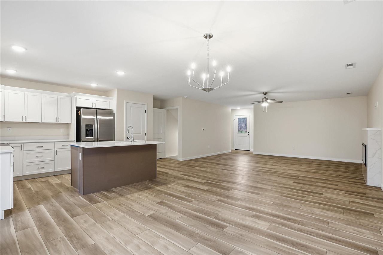 715 E Foster Road Iowa City IA 52245