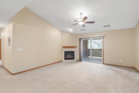 2592 Cascade Lane Iowa City IA 52246