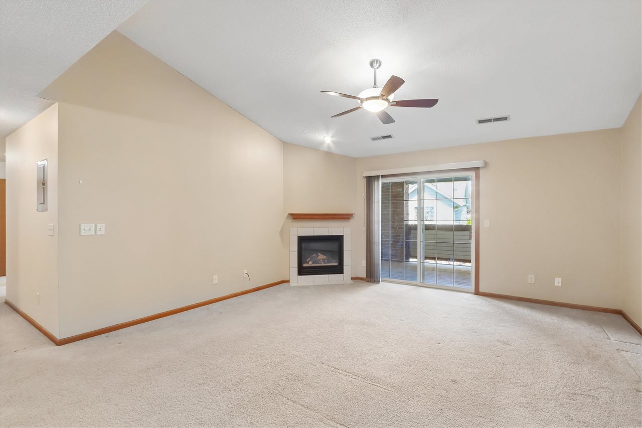2592 Cascade Lane Iowa City IA 52246