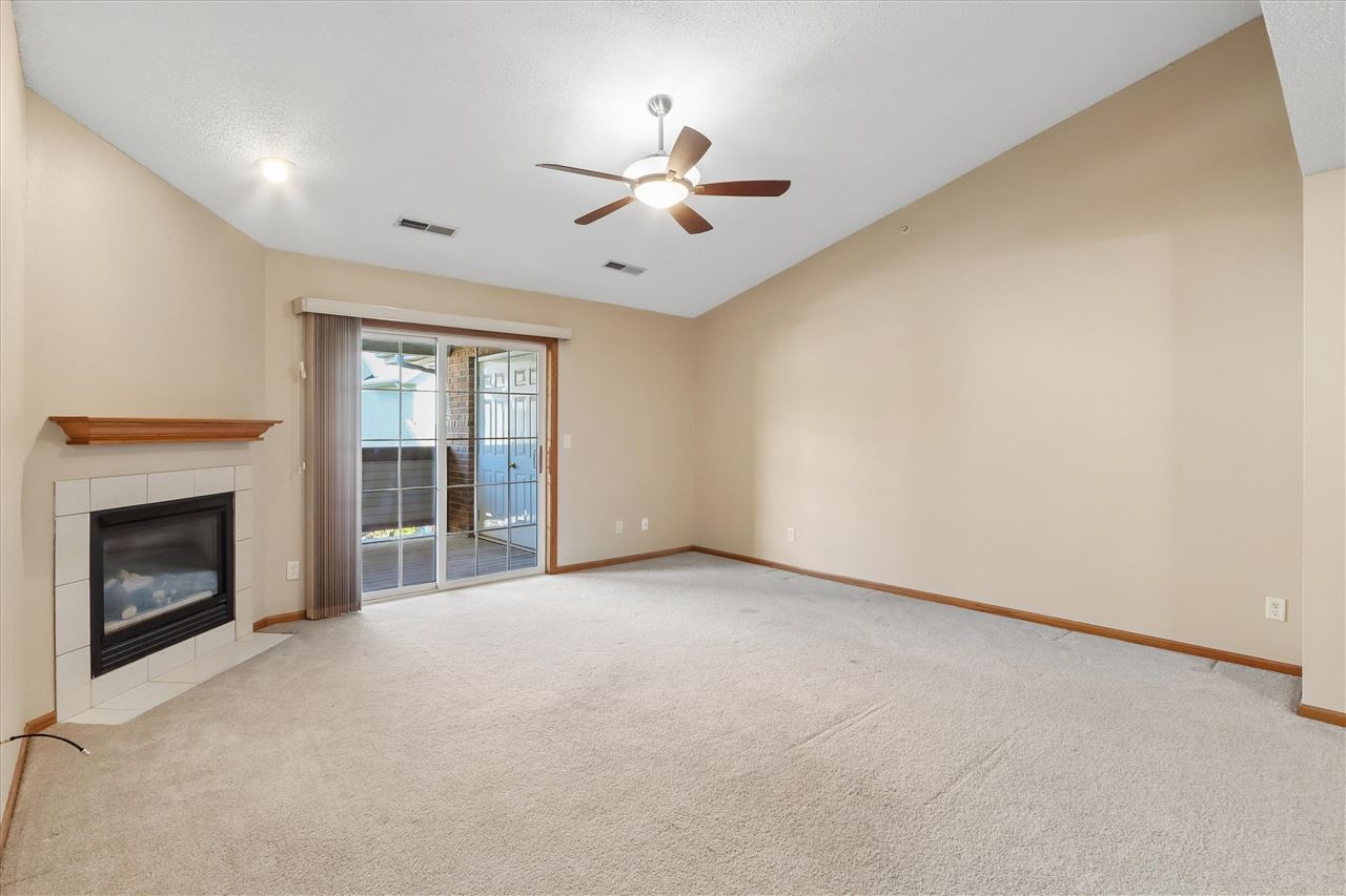 2592 Cascade Lane Iowa City IA 52246
