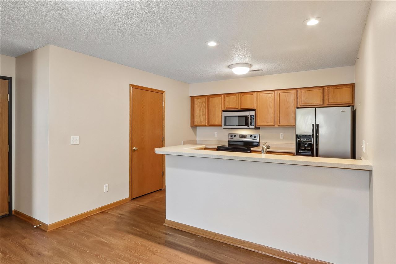 2592 Cascade Lane Iowa City IA 52246
