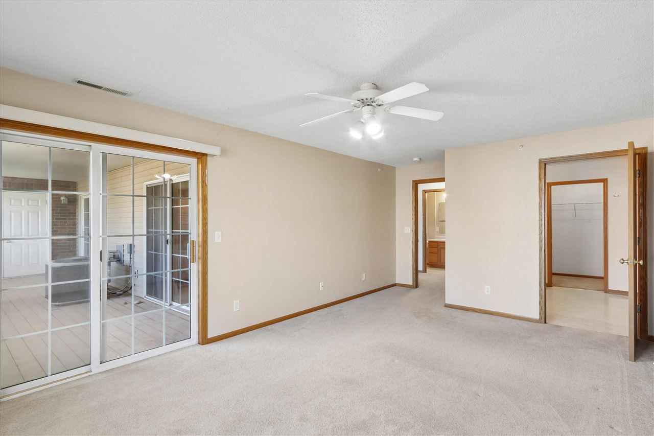 2592 Cascade Lane Iowa City IA 52246