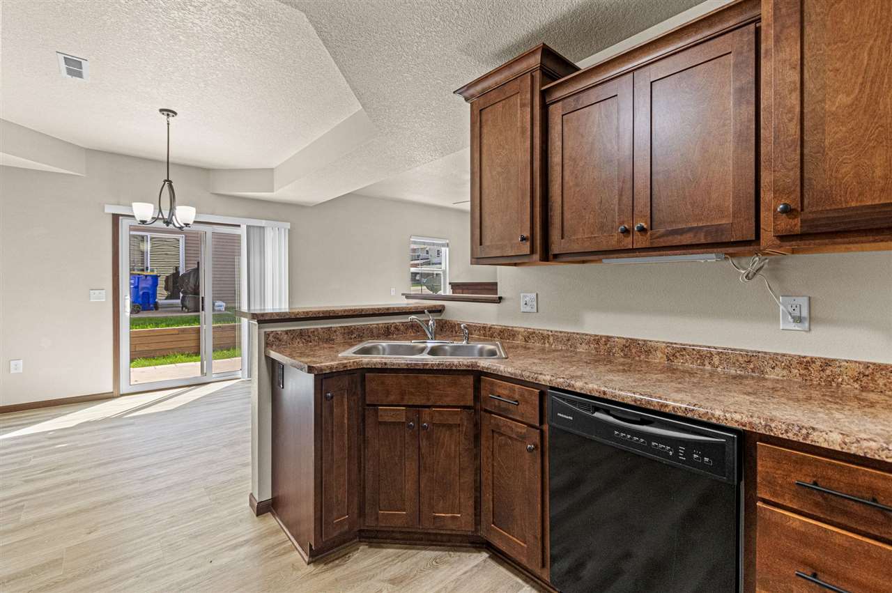 1538 Burr Drive North Liberty IA 52317