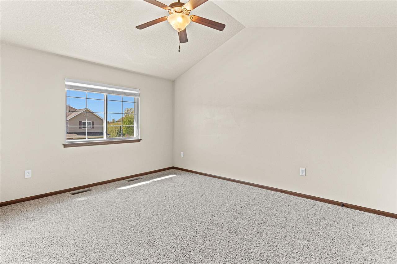 1538 Burr Drive North Liberty IA 52317