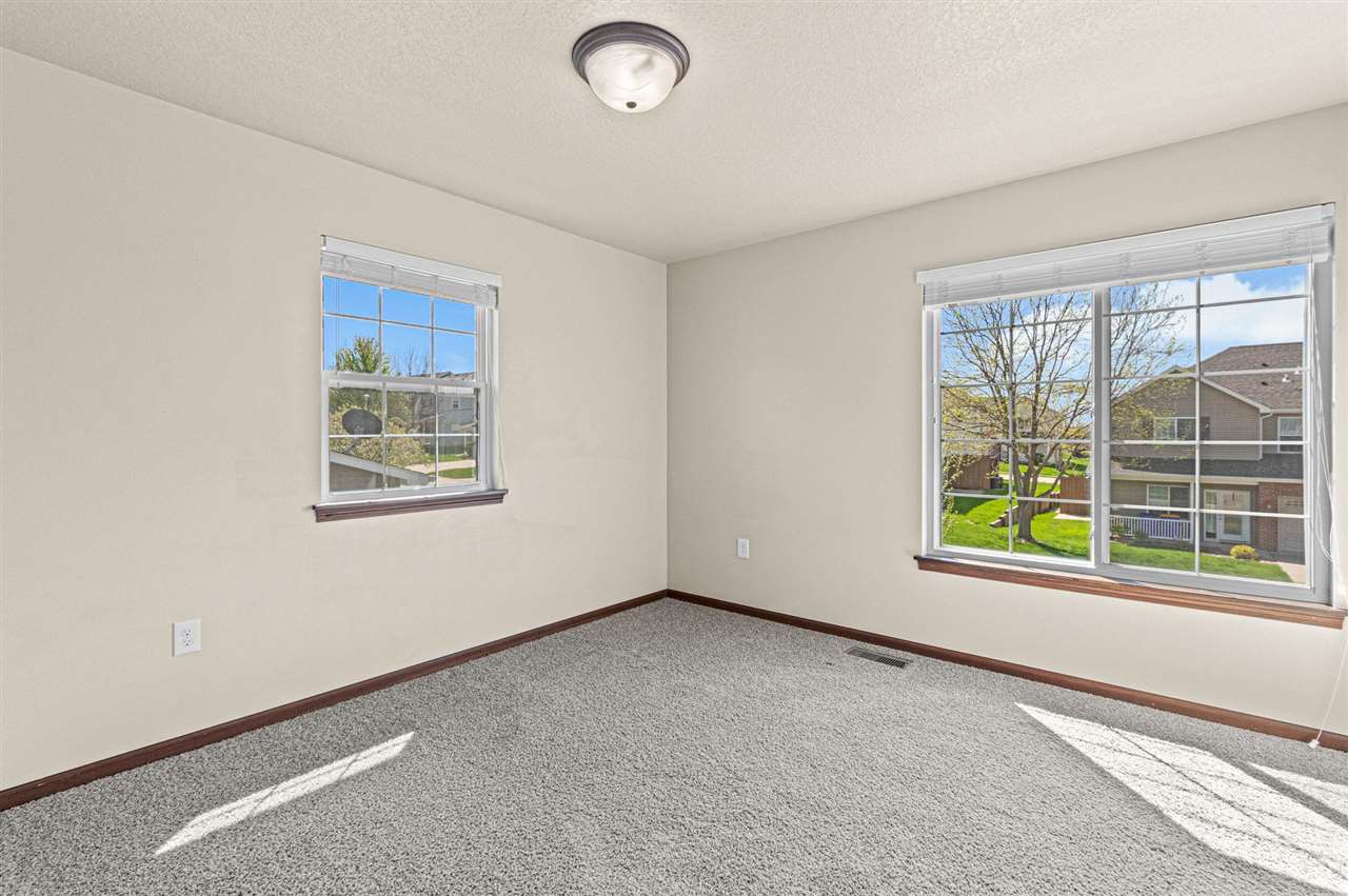 1538 Burr Drive North Liberty IA 52317