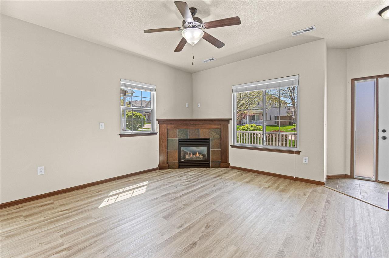 1538 Burr Drive North Liberty IA 52317