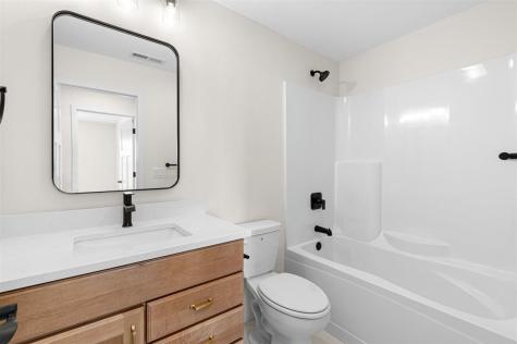 4460 Deer Creek Road Iowa City IA 52246