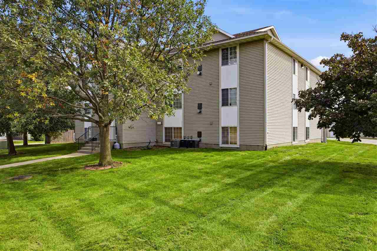 146 Elm Ridge Drive North Liberty IA 52317