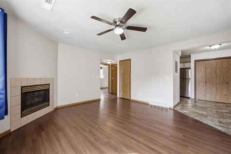 146 Elm Ridge Drive North Liberty IA 52317