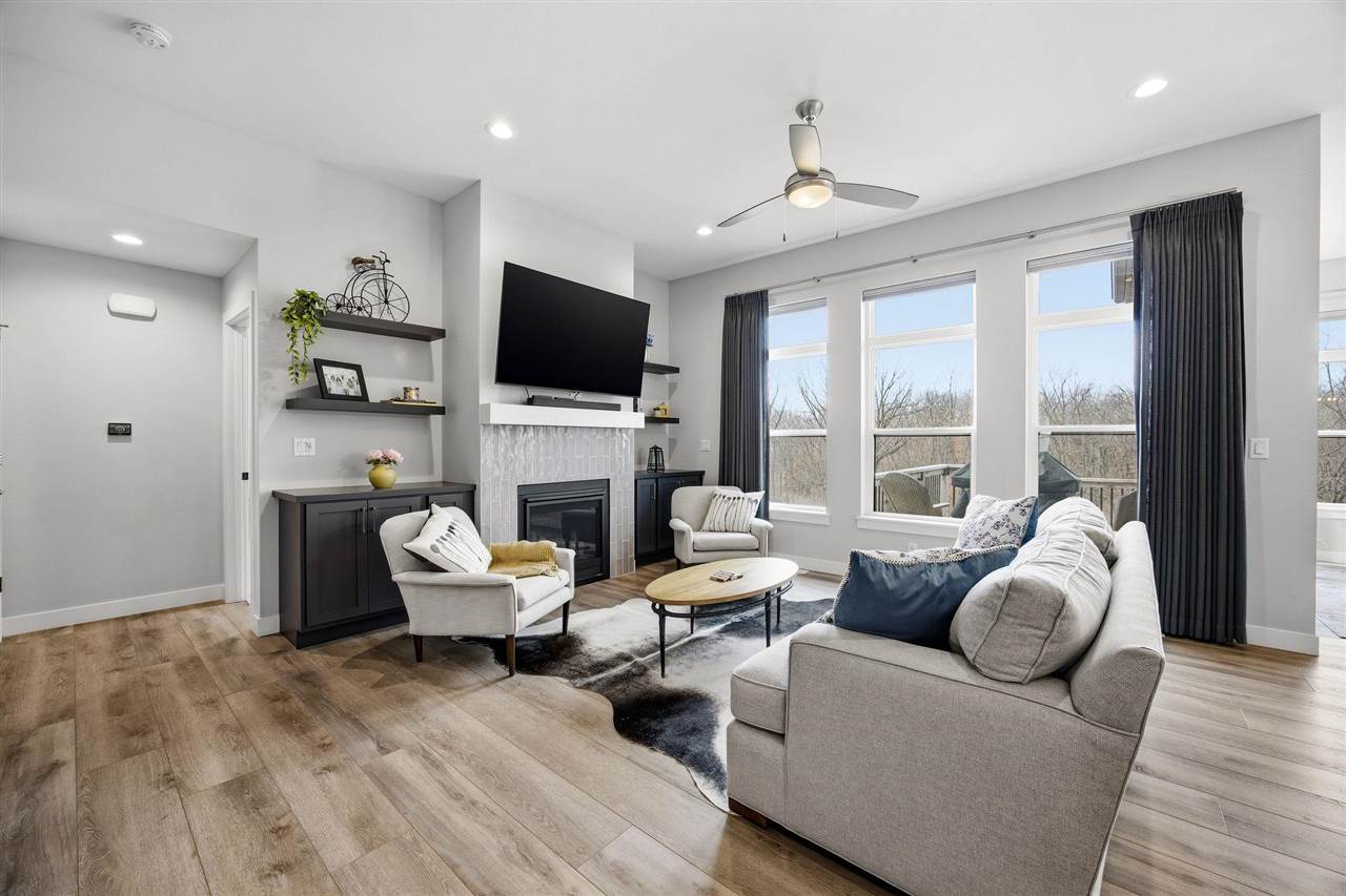 1003 Dubs Drive Iowa City IA 52246
