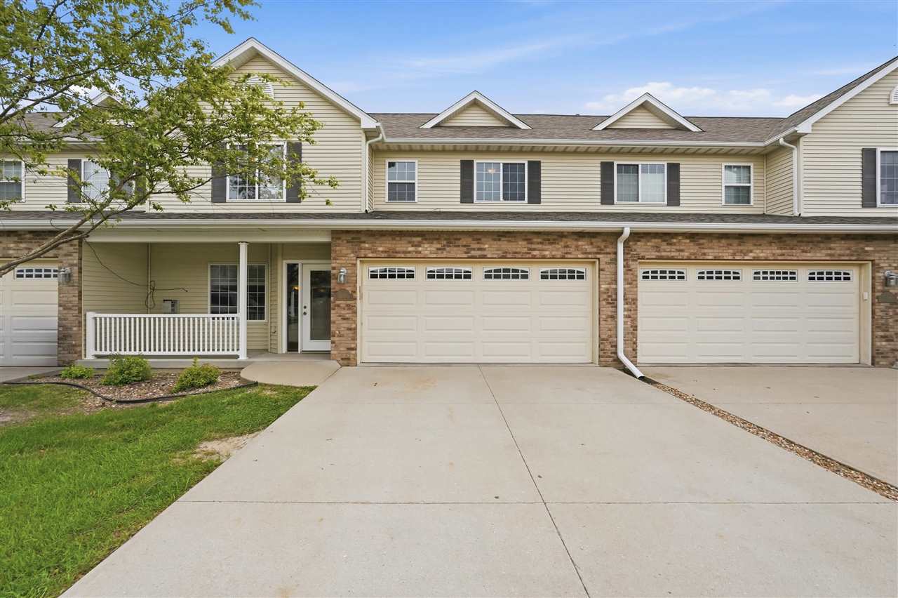 1694 Burr Drive North Liberty IA 52317