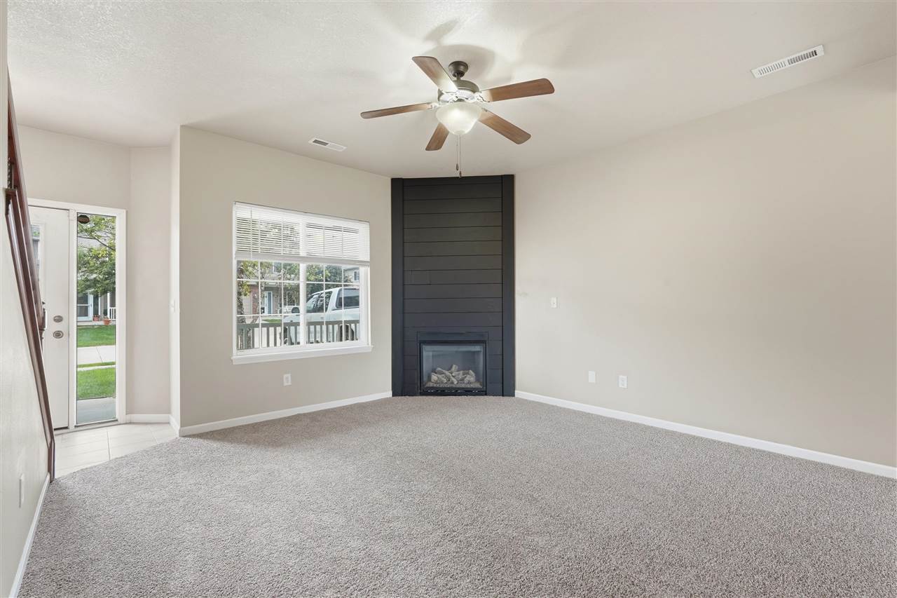 1694 Burr Drive North Liberty IA 52317