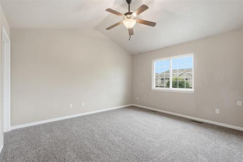 1694 Burr Drive North Liberty IA 52317