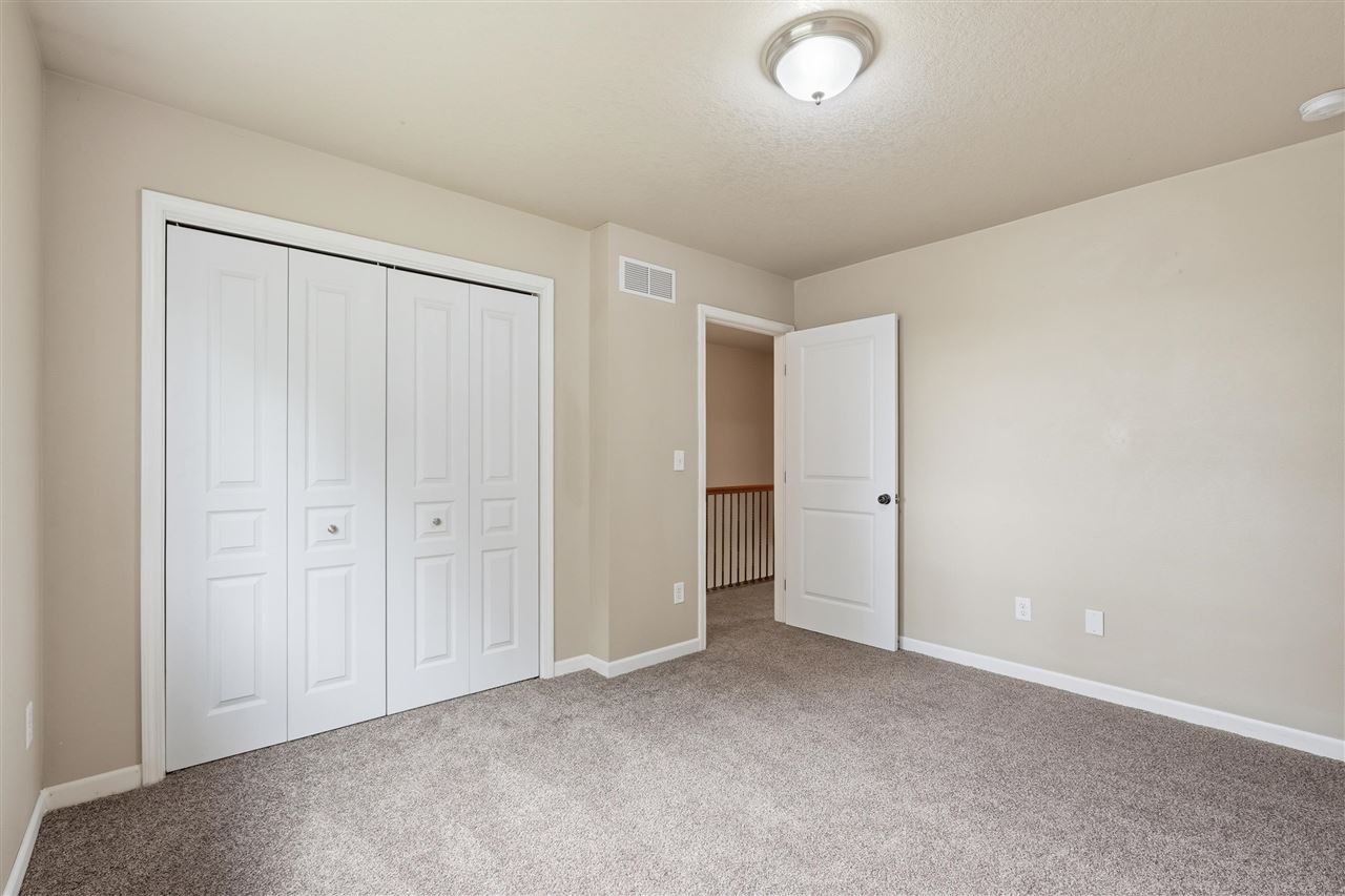 1694 Burr Drive North Liberty IA 52317