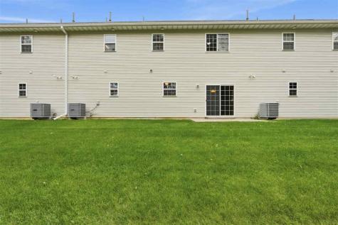 1694 Burr Drive North Liberty IA 52317